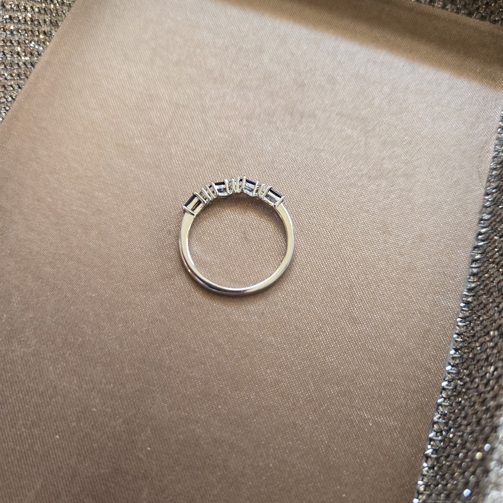 Sterling Silver Sapphire Ring - Picture 3 of 9